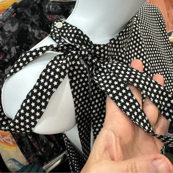 Silk Star Print Cold Shoulder Robert Rodriguez 100 Silk Dress, XSmall - Picture 7 of 12